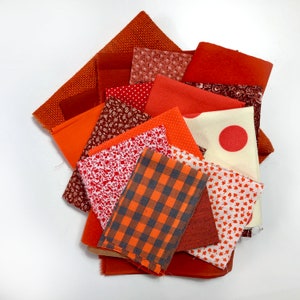 Vintage Fabric Scrap Bundle Lot. Orange Fabric. Floral. 6 oz. Upcycle.
