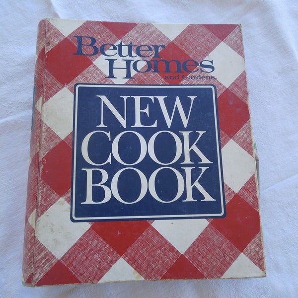 Better Homes and Gardens New Cookbook Copyright 1989 Printed in USA Spiral bound