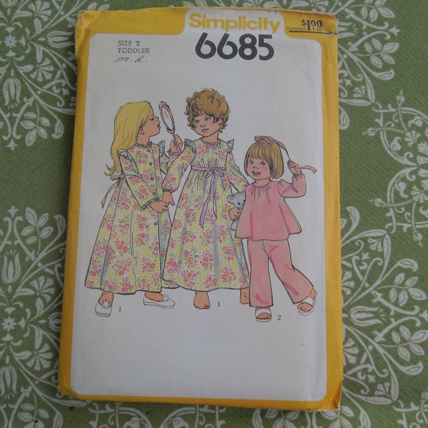 Vintage Simplicity 6685 Toddler Size 2 Nightgown and Robe and Pajamas Printed in USA