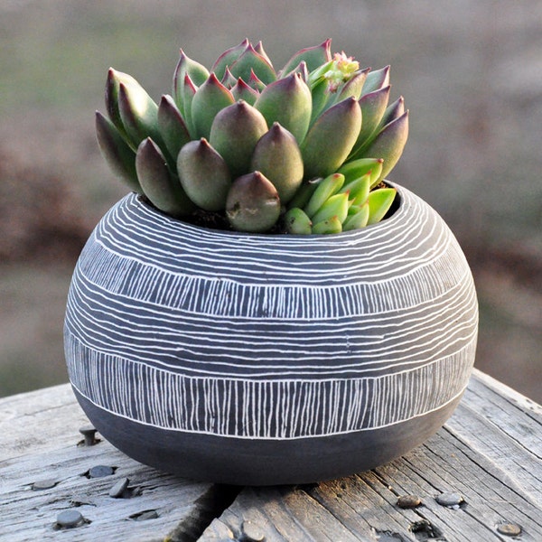 Made To Order // Orb Shaped Black + White Ceramic Planter with Layered Line Pattern // Succulent Planter // Cactus Planter // Table Planter