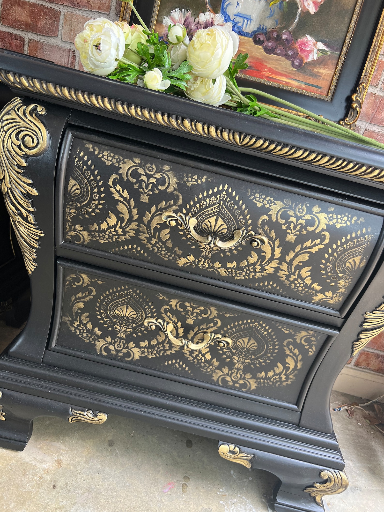 Bombe Nightstands Pair Black and Gold Nightstands Black and Gold