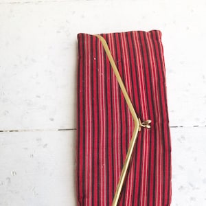 1950er Jahre Große rote und schwarze Cord-Clutch