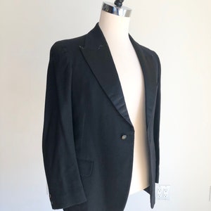 1920s Black Wool Tuxedo Jacket with Silk Lapels S