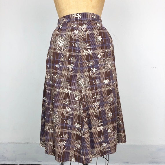 SWEET 1970’s Brown Floral Plaid Cotton A-Line Skir