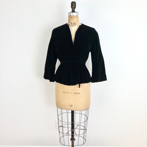 1940s Black Velveteen Peplum Jacket S - image 1