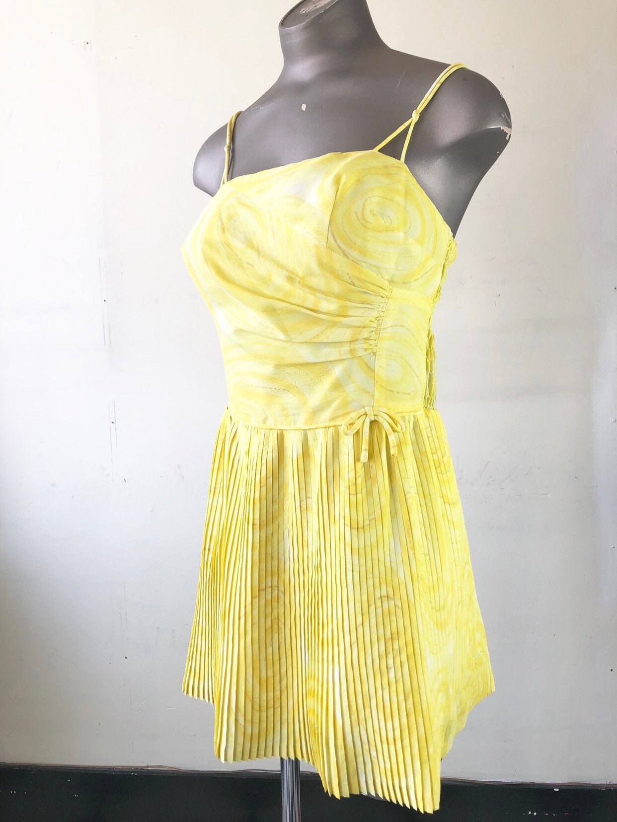 HOT 1960s Bright Yellow Playsuit S | Etsy