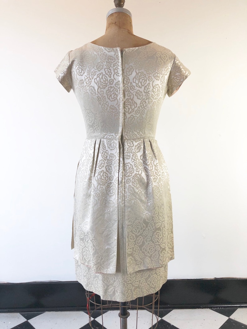 GORGEOUS 1960s Ivory Brocade Cocktail Dress M image 7