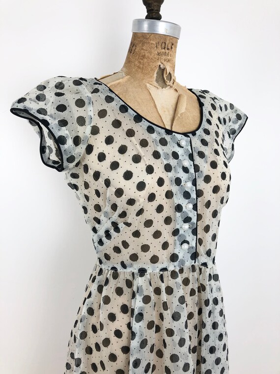 1950s McKettrick Sheer Polka Dot Seersucker Dress… - image 2