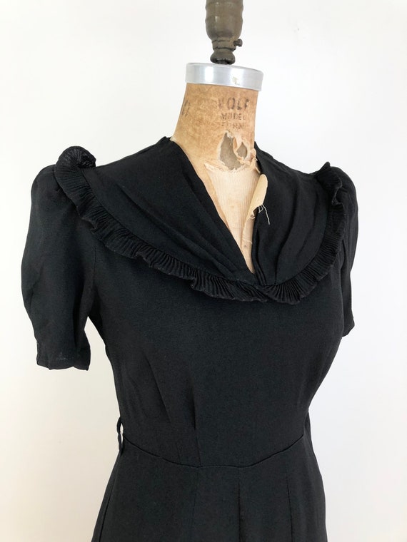 1940’s Black Rayon Crepe Ruffle Yoke Dress S - image 2