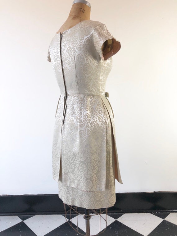 GORGEOUS 1960’s Ivory Brocade Cocktail Dress M - image 8