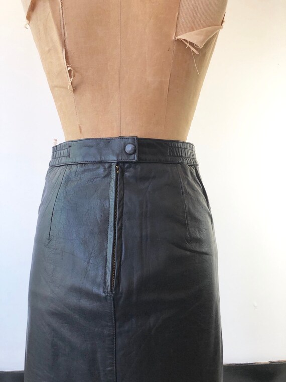 1980’s Black Leather High Waist Pencil Skirt S - image 6