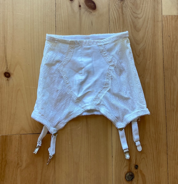 1960s White Lace and Nylon Girdle With Garters S 