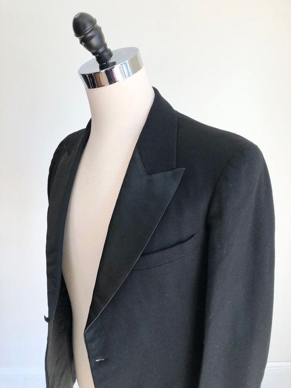 1920s Black Wool Tuxedo Jacket with Silk Lapels S - image 3