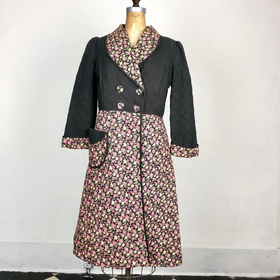 Adorable 1940s Quilted Floral Duster M - image 3