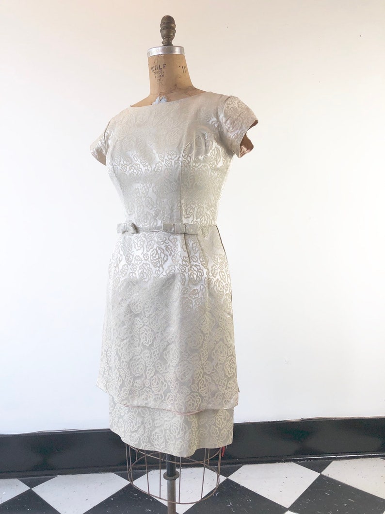 GORGEOUS 1960s Ivory Brocade Cocktail Dress M image 1