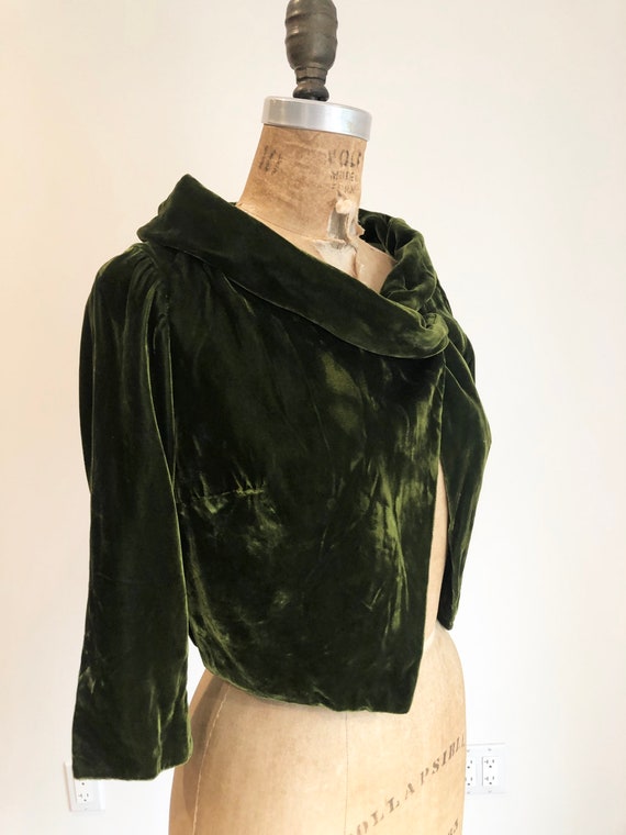 FABULOUS! 1950s Emerald Green Velvet Bolero S