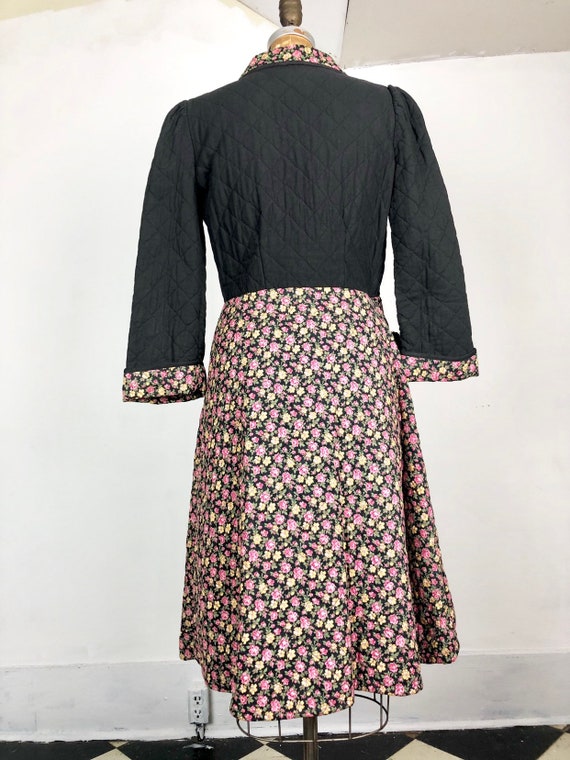 Adorable 1940s Quilted Floral Duster M - image 8