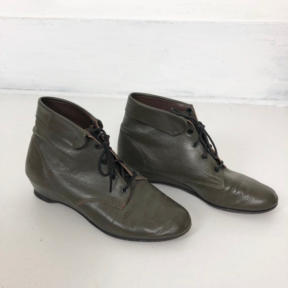 COOL 1990s Grey Leather Wedge Ankle Boots 7 - image 1