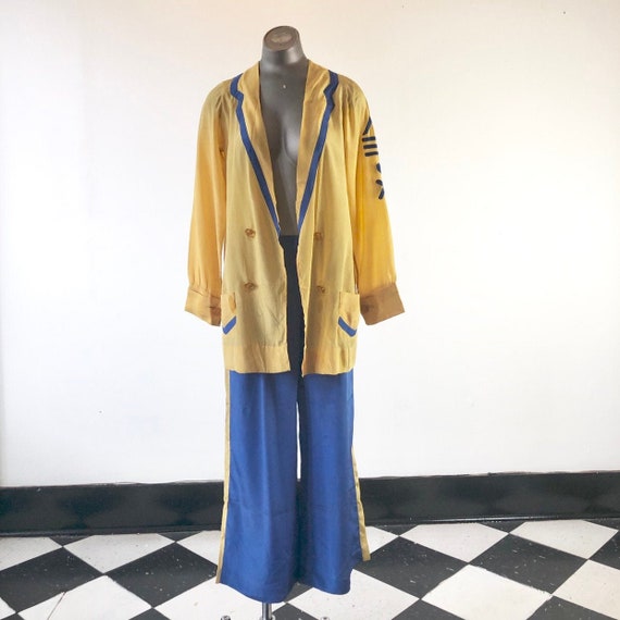 INCREDIBLE 1930’s Yellow and Blue Silk Sailor Beac
