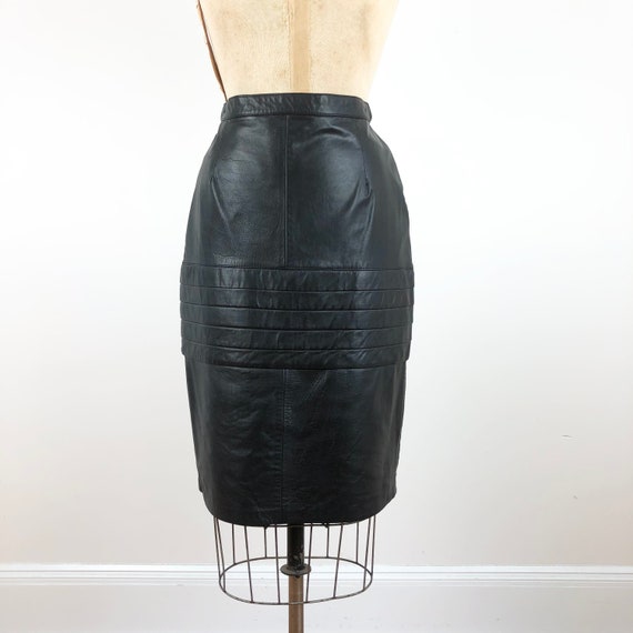 1980s Black Leather Pencil Skirt M - image 1