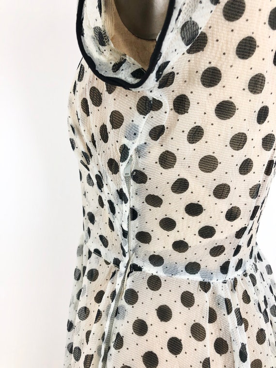 1950s McKettrick Sheer Polka Dot Seersucker Dress… - image 9