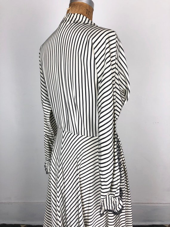 Vintage 1950s Black and White Striped Taffeta Max… - image 9