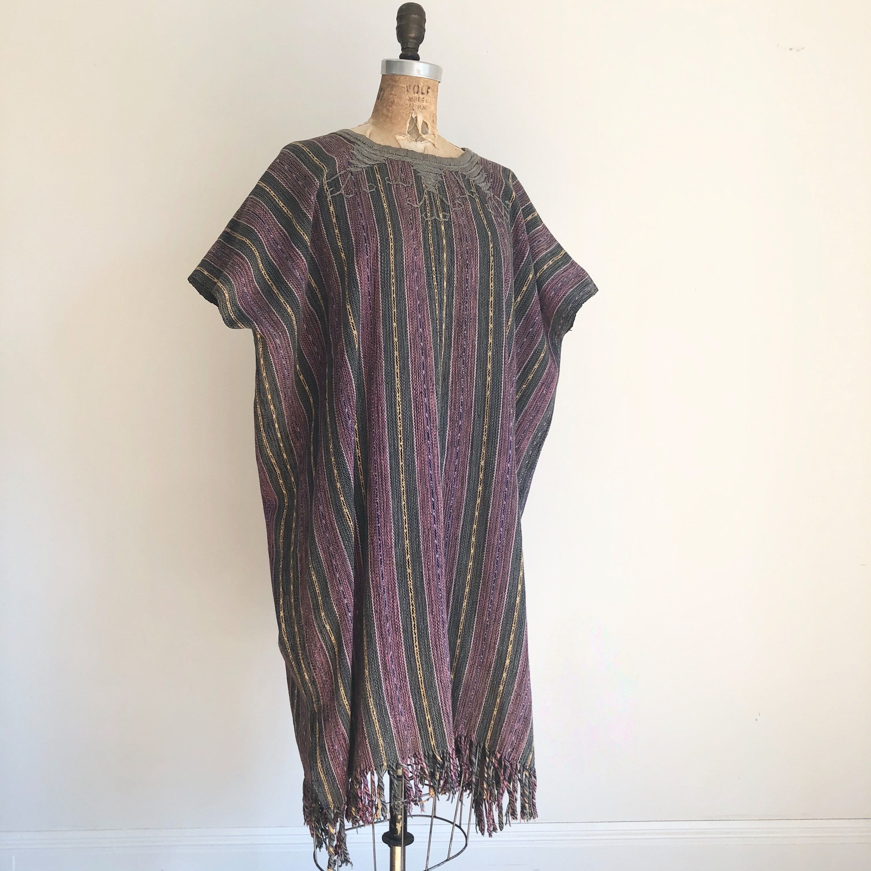 1970S Hand Woven Embroidered Poncho M