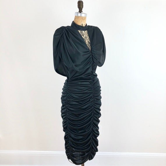 HOT! 1970s Black Ruched Body Con Lace Dress S - image 1