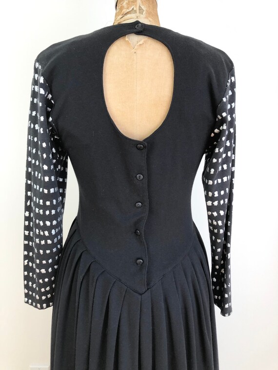 1980s Printed Black Cotton Knit Keyhole Dress S - image 6