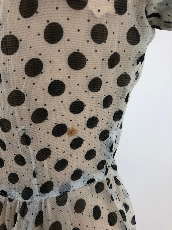 1950s McKettrick Sheer Polka Dot Seersucker Dress… - image 6