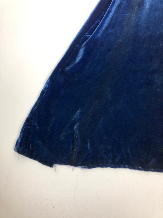 1930s Blue Silk Velvet Belted Art Deco Gown W/ In… - image 8