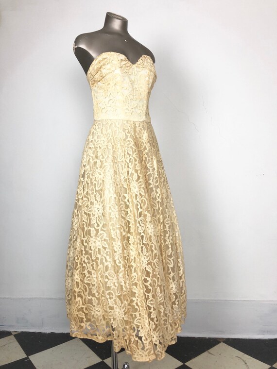 FABULOUS 1950s Ivory Lace Strapless Dress Set S - image 3