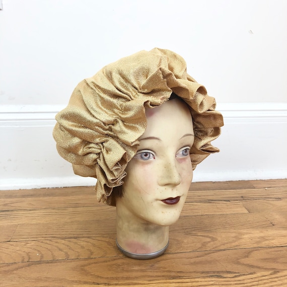 AMAZING 1960s Gold Lamé Bonnet - image 2