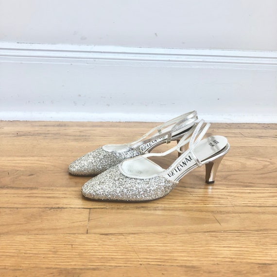 1960s Silver Glitter Slingback Pumps 7.5M