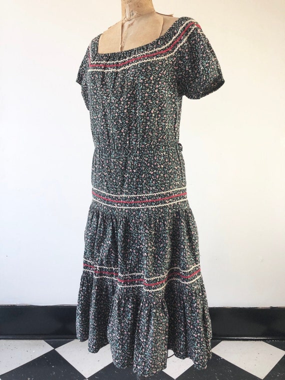 ADORABLE 1950’s Ric Rac Calico Floral Dress S
