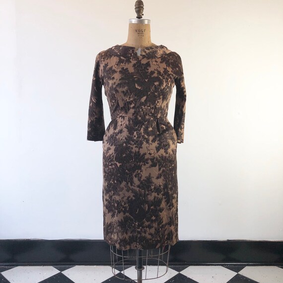 GORGEOUS 1950’s B. Altman Brown Rayon Floral Wigg… - image 2