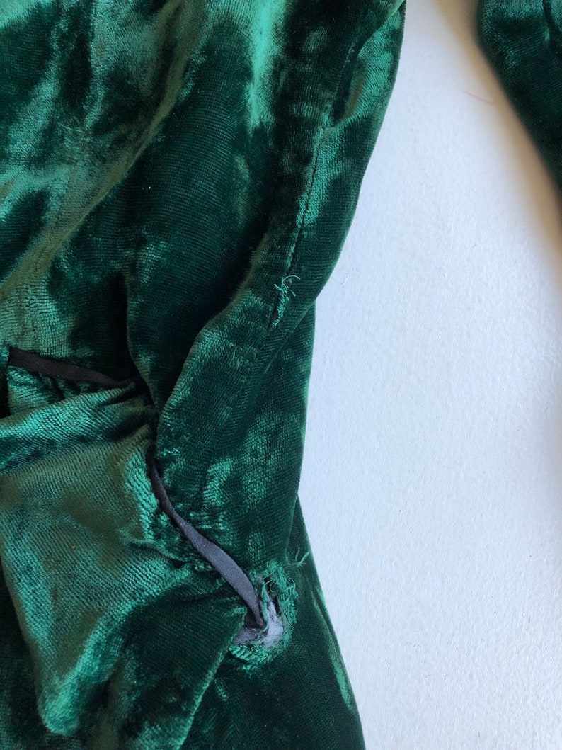 1970s Green Crushed Velvet Dinner Jacket M image 9