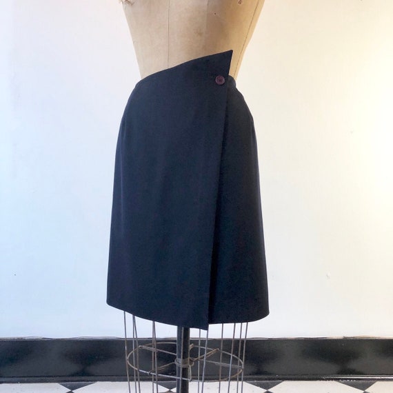 COOL 1990’s DKNY Scupltural Navy Wrap Skirt S - image 1