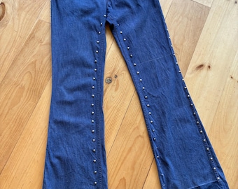 Vintage 1970s Silber Nieten Schlagjeans 32 ”Taille