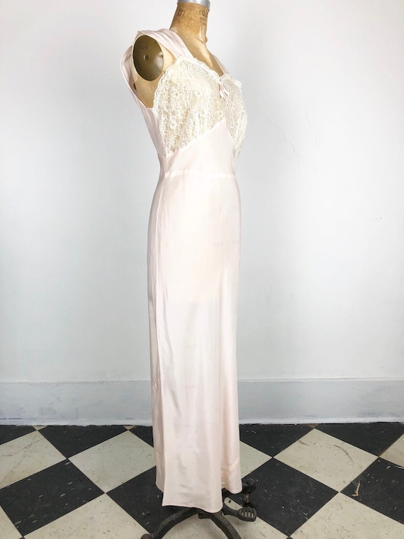 GORGEOUS 1940s Blush Pink Rayon and Lace Bias Cut… - image 1