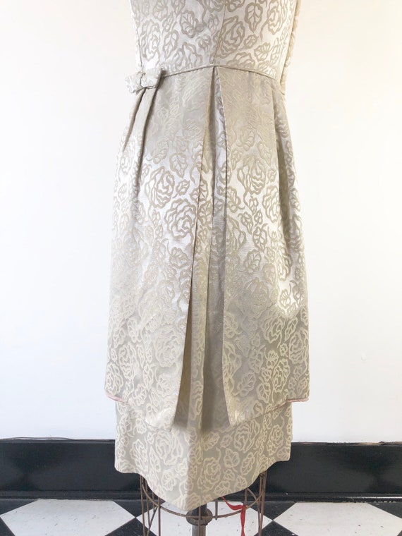 GORGEOUS 1960’s Ivory Brocade Cocktail Dress M - image 4