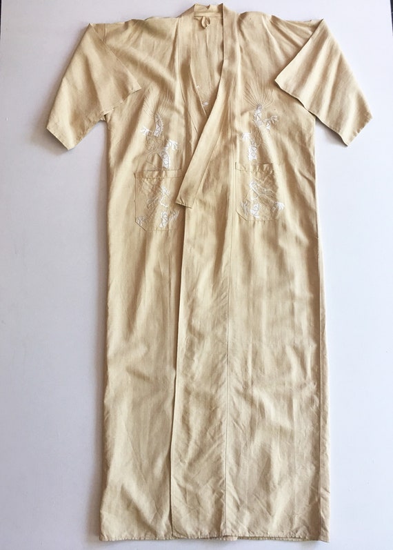 KILLER 1930s Ivory Silk Embroidered Dragon Kimono