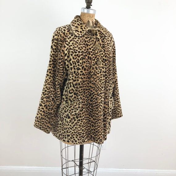 1960s Leopard Faux Fur Velveteen Swing Coat M - image 1