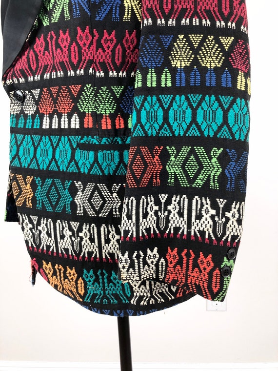 AMAZING 1960s Guatemalan Rainbow Embroidered Dinn… - image 3