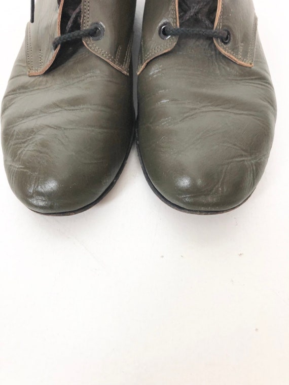 COOL 1990s Grey Leather Wedge Ankle Boots 7 - image 4