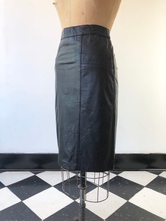 1980’s Black Leather High Waist Pencil Skirt S - image 2