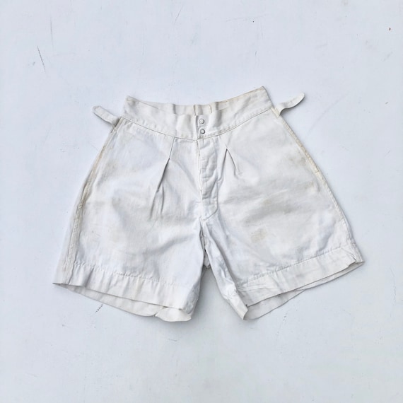 1940s White Cotton Uniform Gym Shorts 26”