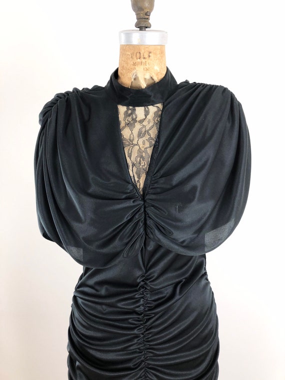 HOT! 1970s Black Ruched Body Con Lace Dress S - image 2