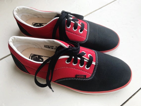 black and red off the wall vans