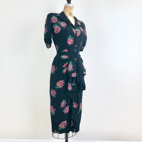 Fabulous 1940s Floral Navy Silk Ruffle Dress S